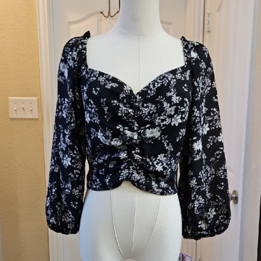 Lush Women's Medium Black White Floral Blouse Sheer Sleeves Ruched Smocked Top - Picture 2 of 16
